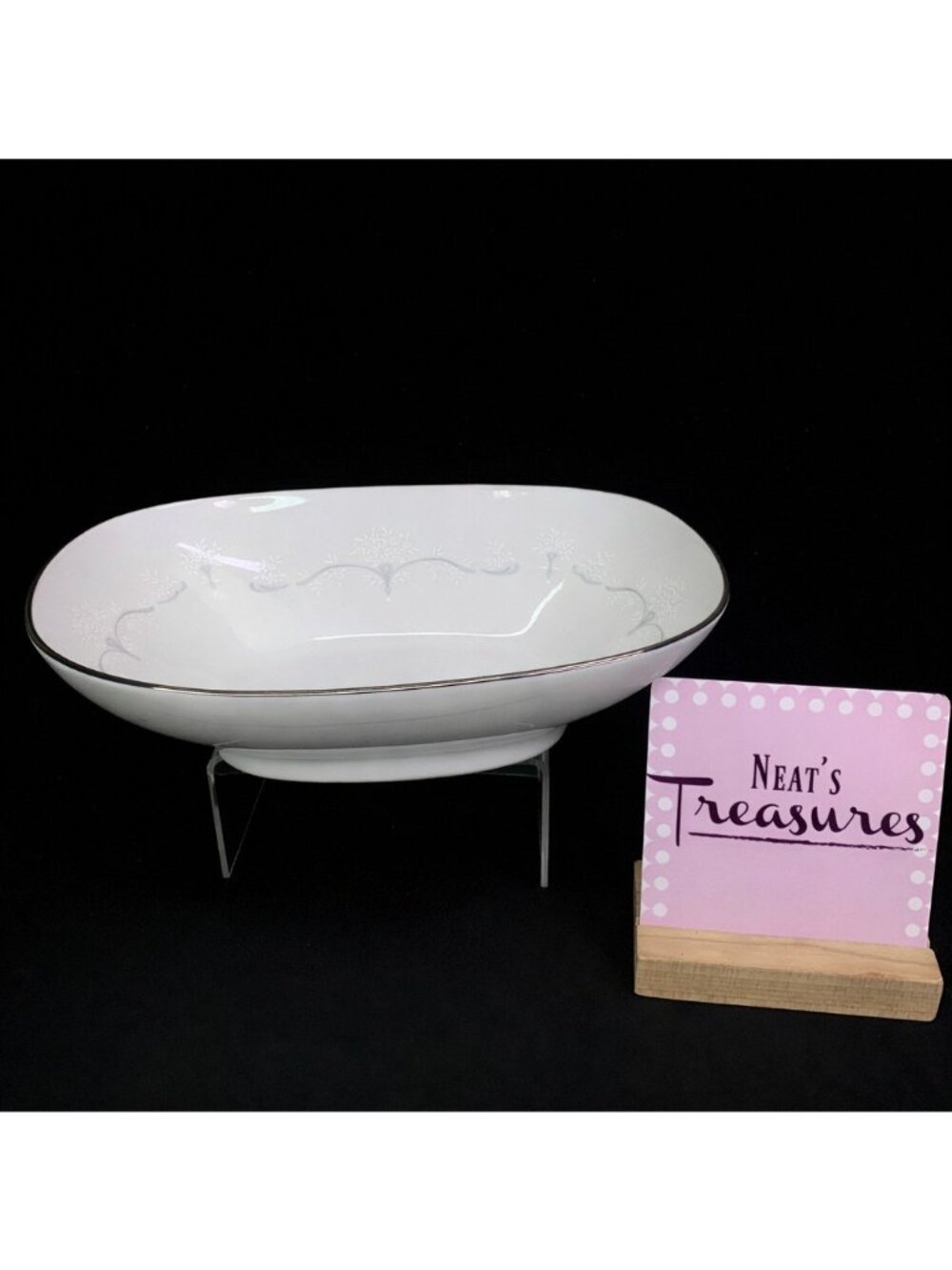 Noritake WHITEBROOK White Flowers Gray Scroll Porcelain Oval 9" Serving Bowl